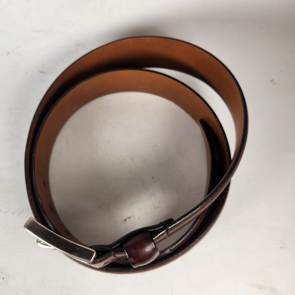 NORDSTROM Belt Men's Shop Size 40 Brown Leather Made USA Silver Buckle 1.5 Width - Picture 3 of 10